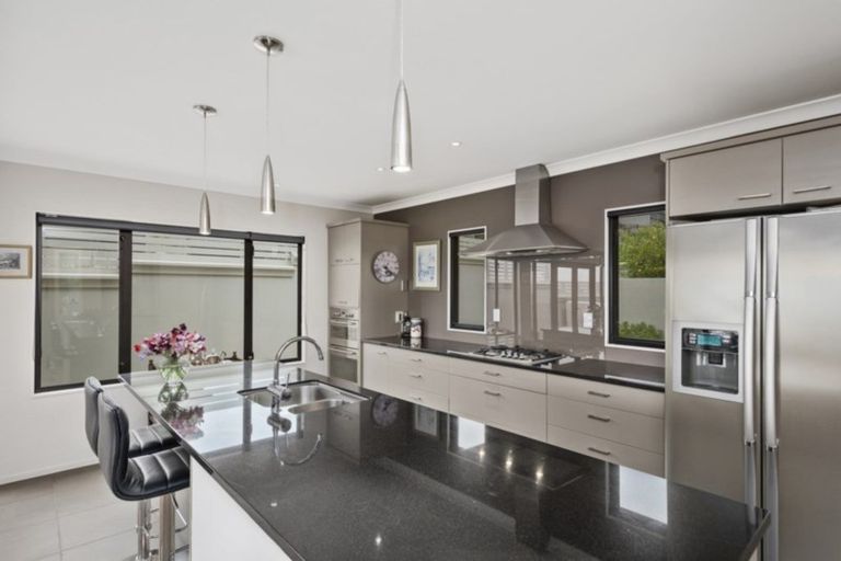 Photo of property in 105r Waikite Road, Welcome Bay, Tauranga, 3175