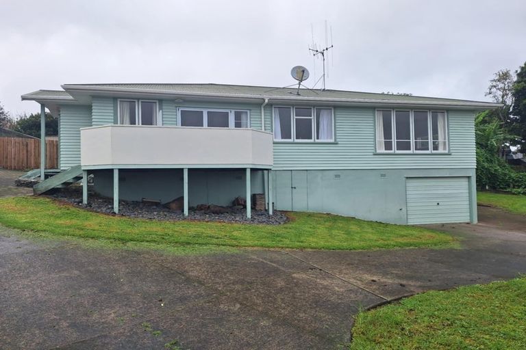 Photo of property in 33 Henderson Crescent, Parkvale, Tauranga, 3112