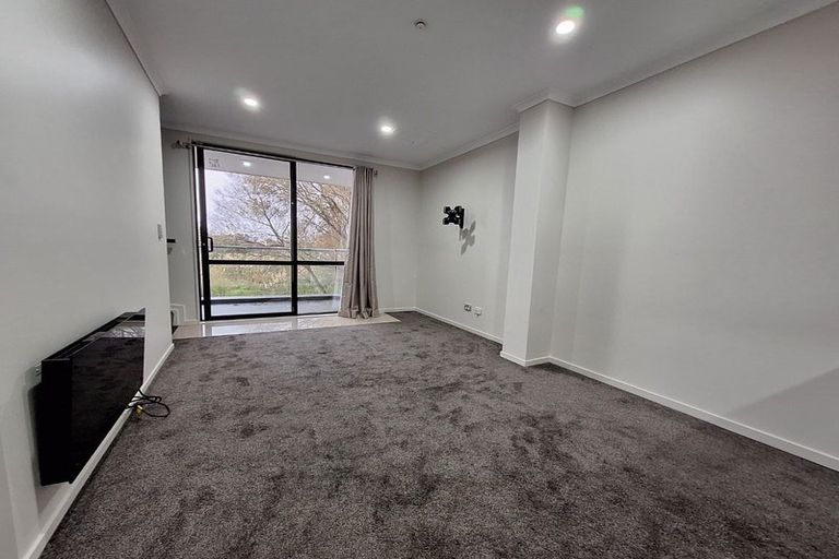 Photo of property in 20 Wallson Crescent, Wiri, Auckland, 2104