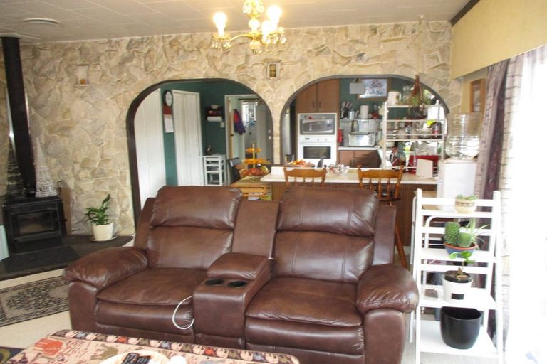 Photo of property in 117 Guy Street, Dannevirke, 4930