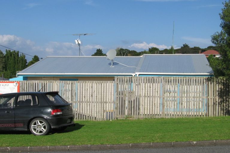 Photo of property in 41 Fairmount Road, Titirangi, Auckland, 0604