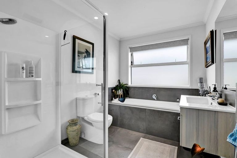 Photo of property in 26 Jules Crescent, Bell Block, New Plymouth, 4312