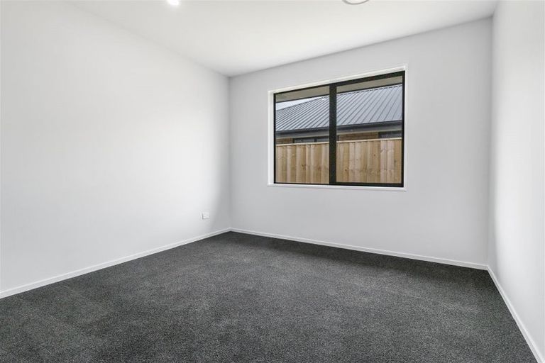 Photo of property in 15 Fountain Place, Rolleston, 7614