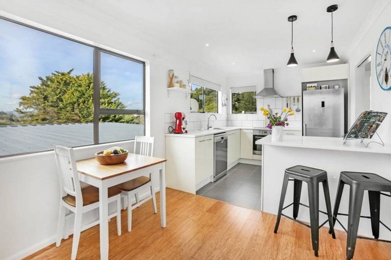 Photo of property in 32 Thimble Lane, Whitby, Porirua, 5024