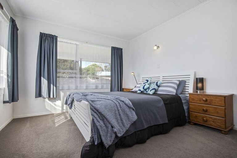 Photo of property in 14 Holland Street, Pukekohe, 2120