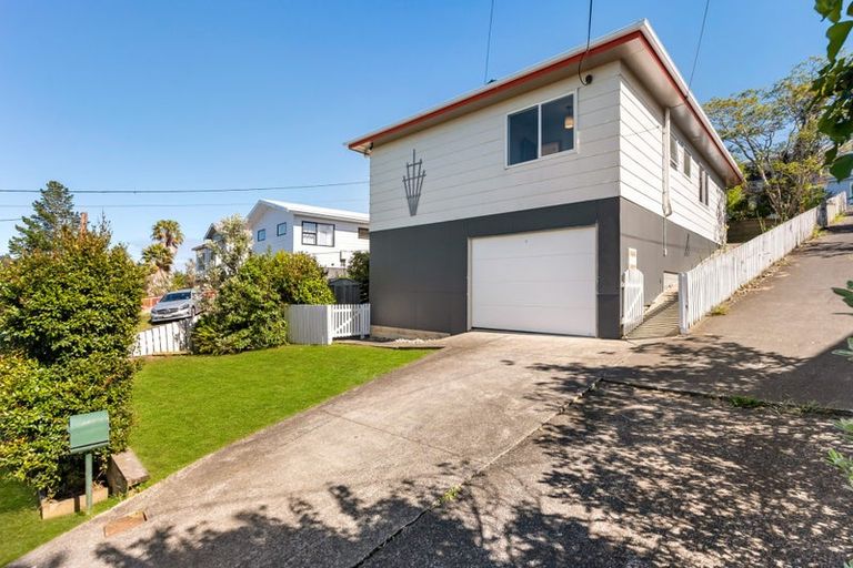 Photo of property in 12b Penton Road, Stanmore Bay, Whangaparaoa, 0932