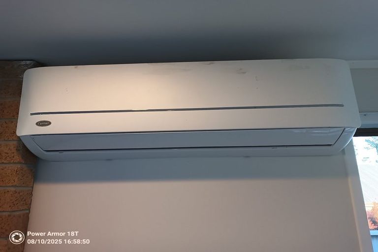 Photo of property in 3 Cade Place, Weymouth, Auckland, 2103