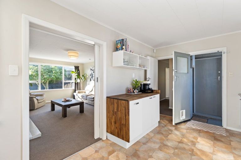 Photo of property in 15 Sinclair Avenue, Highbury, Palmerston North, 4412