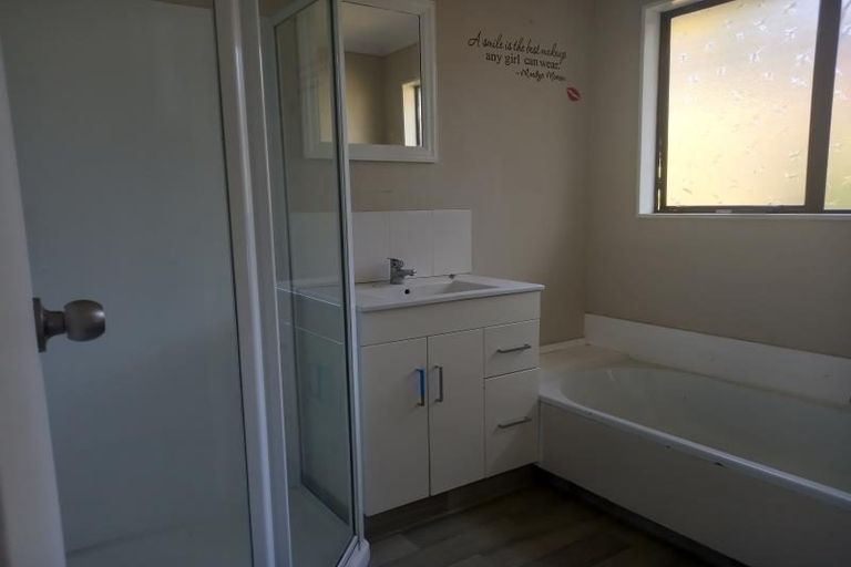 Photo of property in 39 Glamis Avenue, Bell Block, New Plymouth, 4312