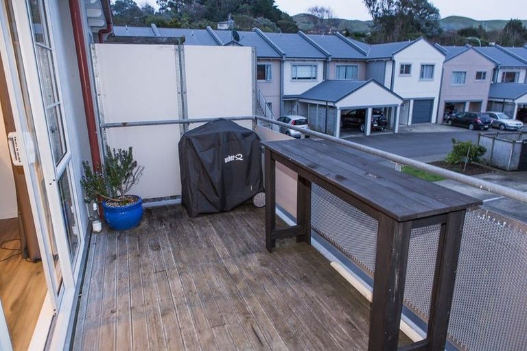 Photo of property in Monterey Apartments, 18/232 Middleton Road, Glenside, Wellington, 6037