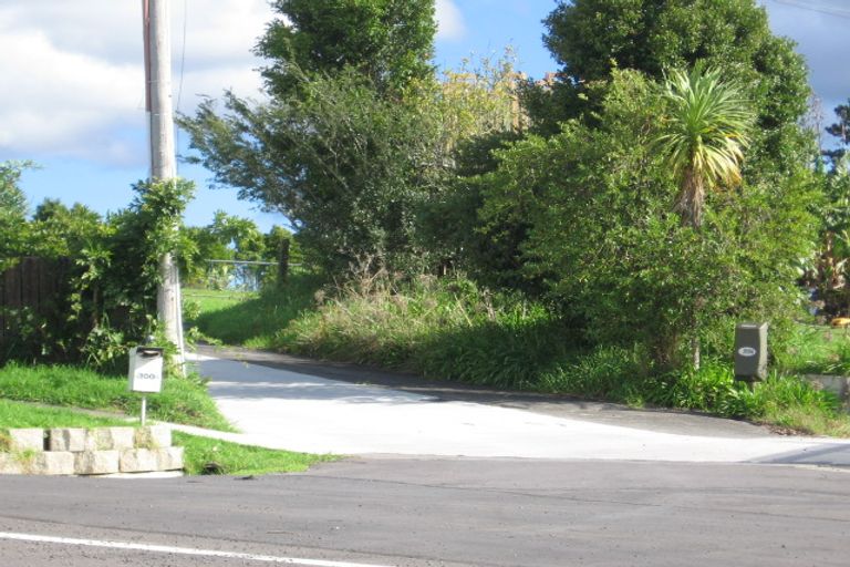 Photo of property in 300a Glengarry Road, Glen Eden, Auckland, 0602