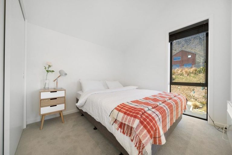 Photo of property in 12 Mckenzies Shute, Jacks Point, Queenstown, 9371