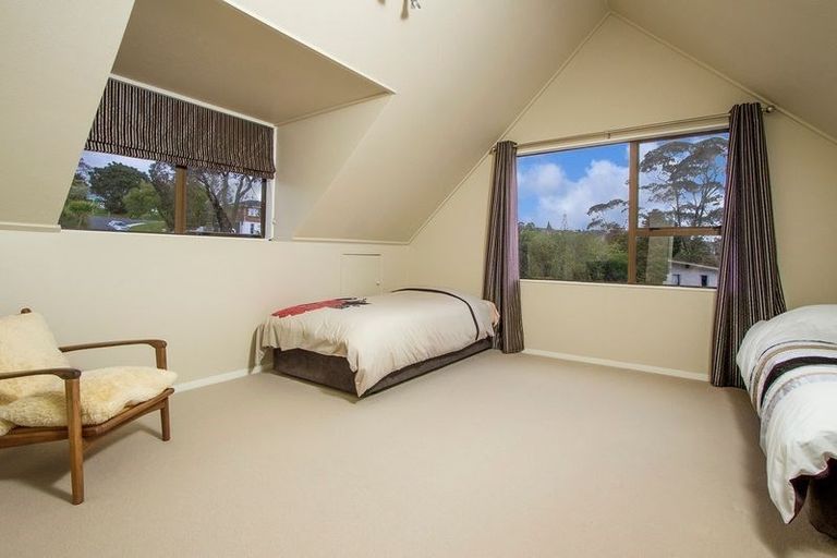 Photo of property in 85 Girrahween Drive, Totara Vale, Auckland, 0629
