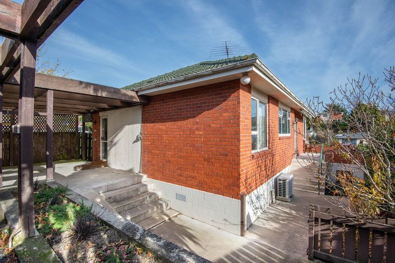 Photo of property in 8 Elwyn Crescent, Green Island, Dunedin, 9018