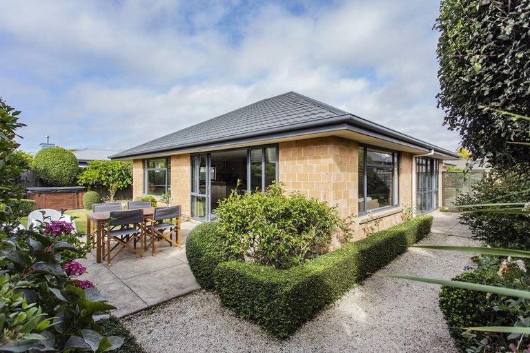 Photo of property in 63a Birchfield Avenue, Dallington, Christchurch, 8061