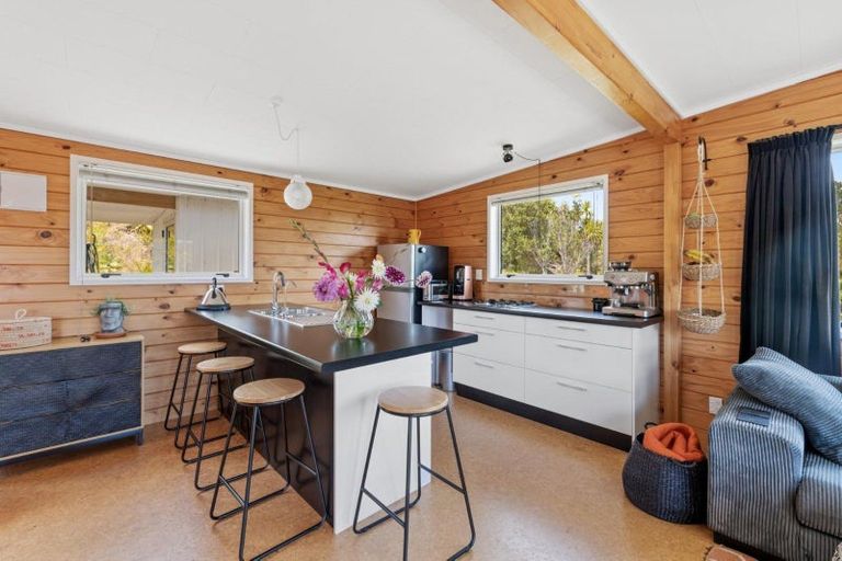 Photo of property in 11 Ash Grove Circle, Haruru, 0204