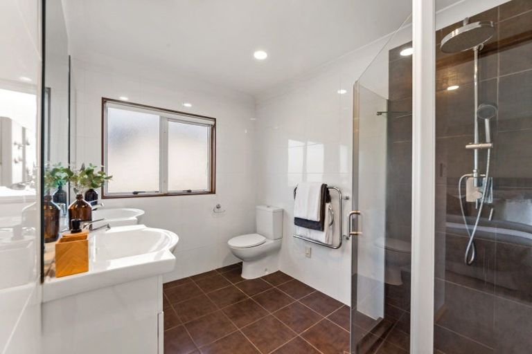 Photo of property in 231 Hobsonville Road, Hobsonville, Auckland, 0618