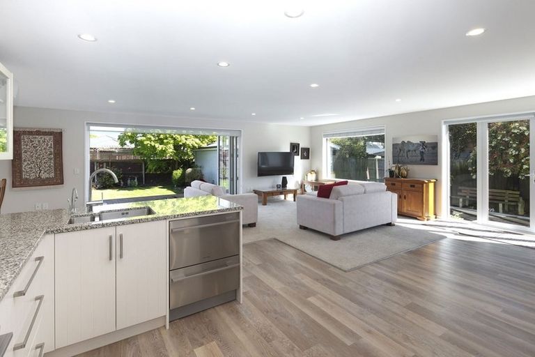 Photo of property in 35 Delph Street, Avonhead, Christchurch, 8042