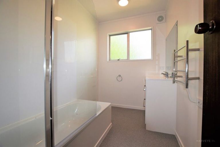 Photo of property in 62 Royal Road, Massey, Auckland, 0614