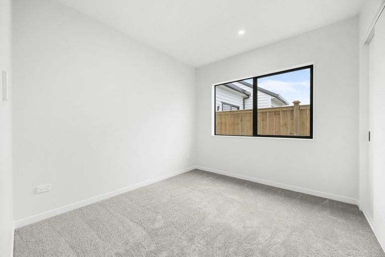 Photo of property in 12 Piko Road, Opaheke, 2113
