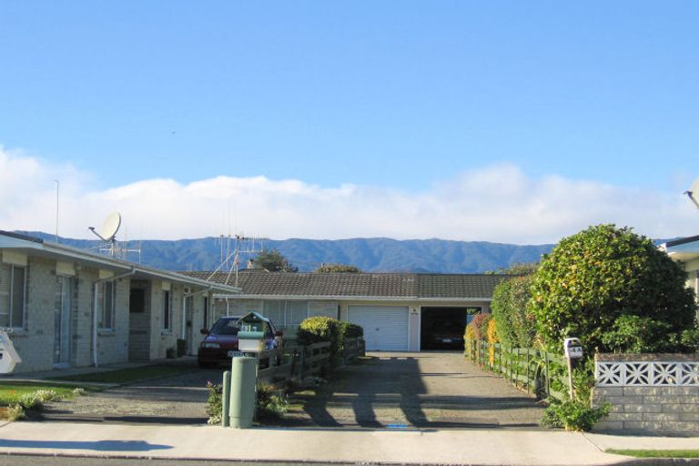 Photo of property in 62b Te Rauparaha Street, Otaki, 5512