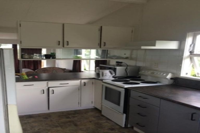 Photo of property in 6 Kia Ora Road, Beach Haven, Auckland, 0626