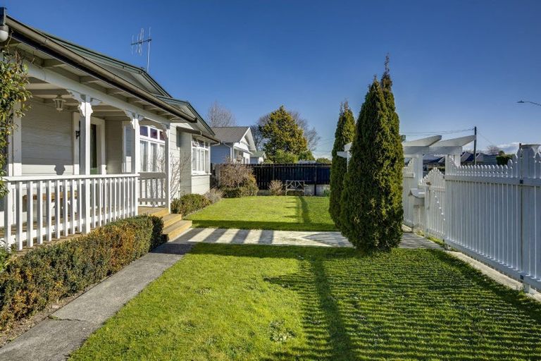 Photo of property in 1213 Caroline Road, Mayfair, Hastings, 4122