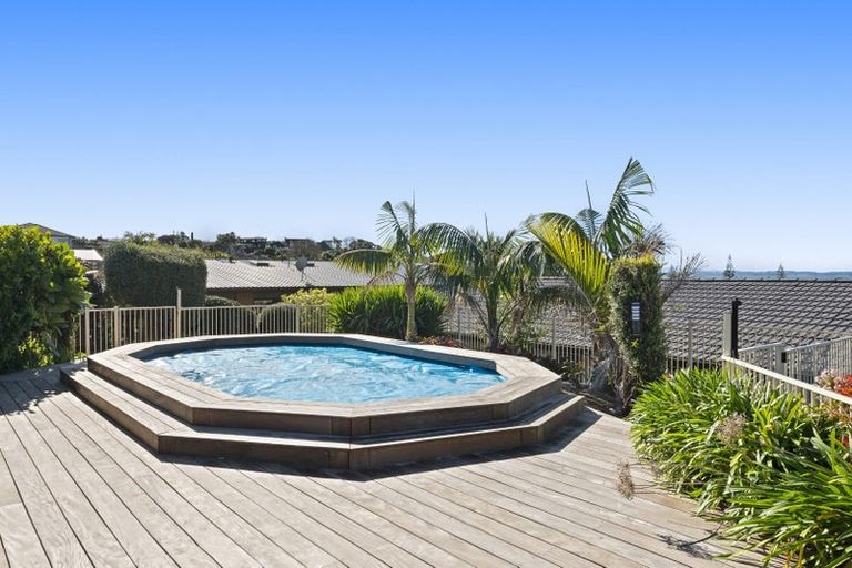 Photo of property in 24 Mccrystal Avenue, Bucklands Beach, Auckland, 2012