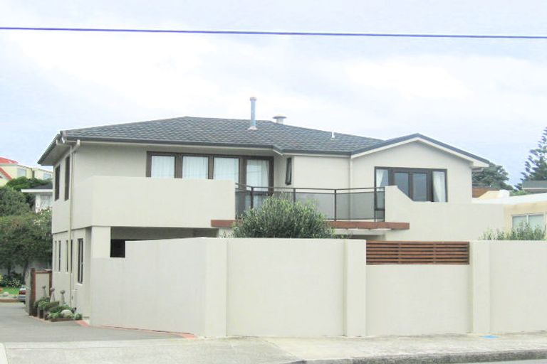 Photo of property in 99 Marine Parade, Paraparaumu Beach, Paraparaumu, 5032