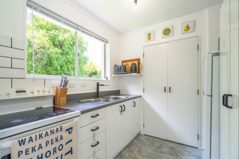 Photo of property in 41a Matai Street, Waikanae, 5036