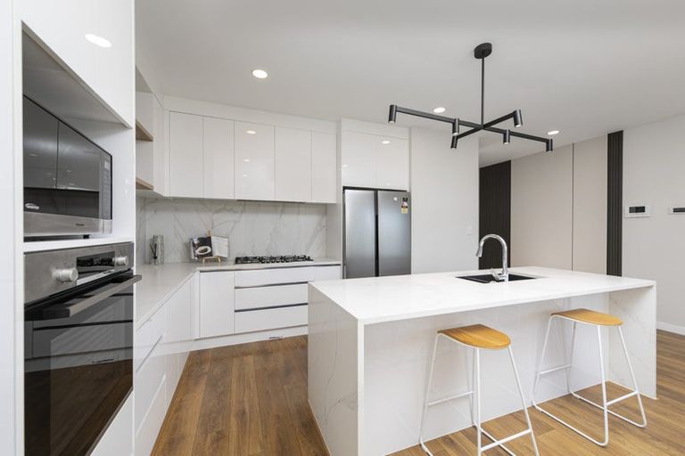 Photo of property in 8c Albany Highway, Greenhithe, Auckland, 0632