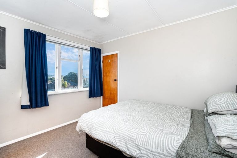 Photo of property in 101 Hereford Street, Cannons Creek, Porirua, 5024