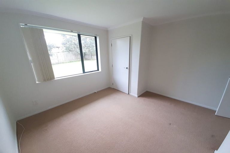 Photo of property in 45 Kittiwake Drive, Schnapper Rock, Auckland, 0632