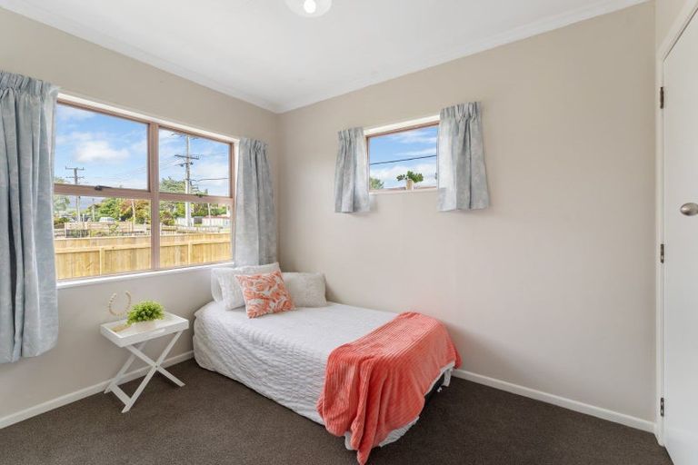 Photo of property in 57 Martin Road, Paraparaumu Beach, Paraparaumu, 5032