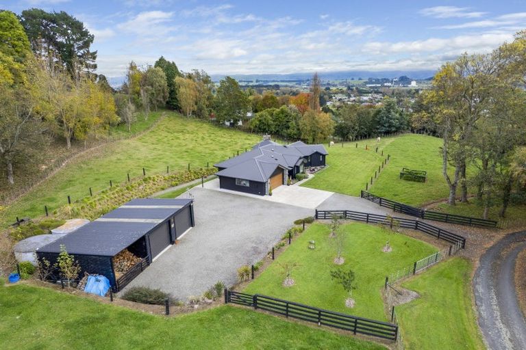 Photo of property in 16 Kaitawa Road, Pahiatua, 4981