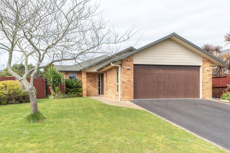 Photo of property in 9 Saint James Drive, Huntington, Hamilton, 3210