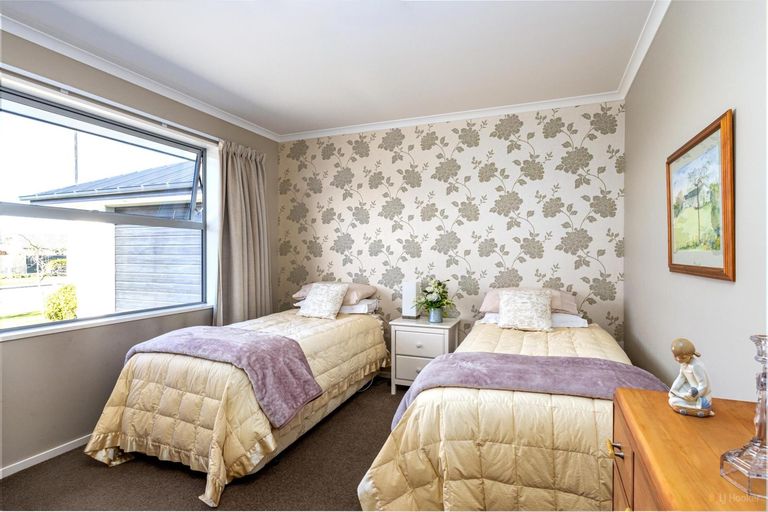 Photo of property in 24 Tancred Street, Geraldine, 7930