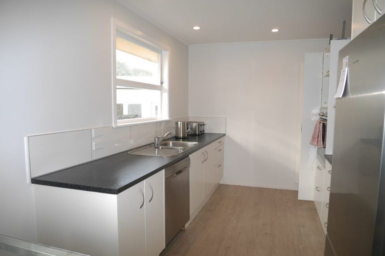 Photo of property in 86 Michael Road, Paraparaumu Beach, Paraparaumu, 5032