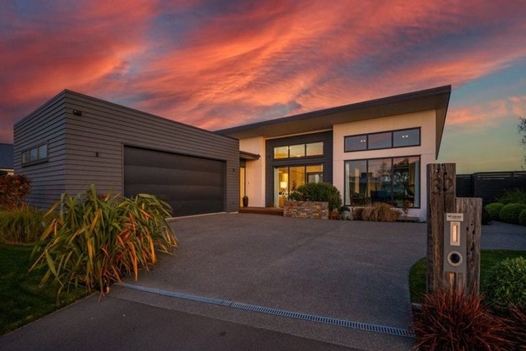 Photo of property in 32 Ardrossan Way, Tai Tapu, 7672