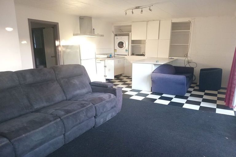 Photo of property in 16 Valhalla Drive, Beach Haven, Auckland, 0626