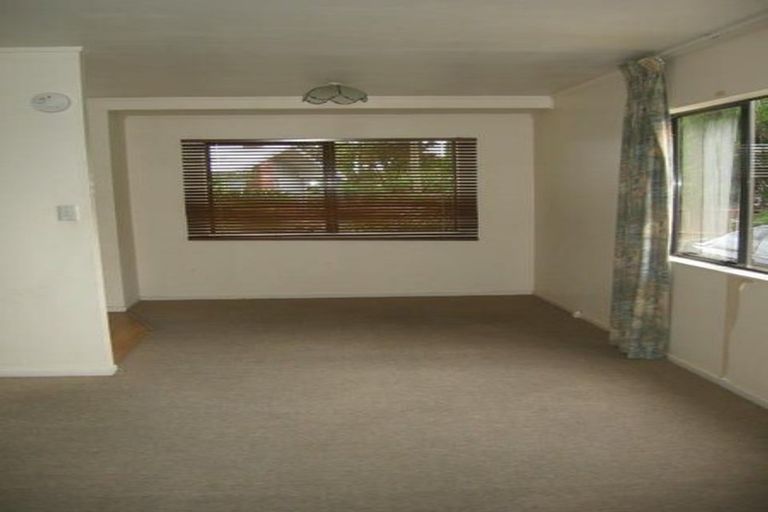 Photo of property in 2/6 Esperanto Road, Papatoetoe, Auckland, 2025