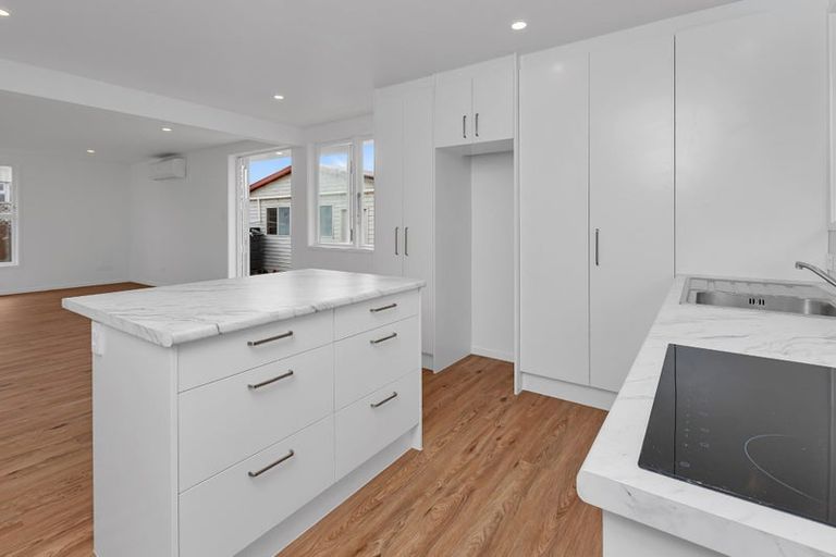 Photo of property in 11 Taotahi Walk, Ruakaka, 0116