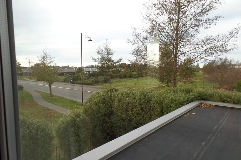 Photo of property in 41d Mcmahon Drive, Aidanfield, Christchurch, 8025
