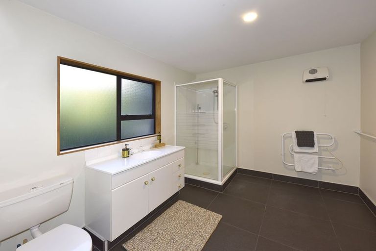 Photo of property in 12 Overdale Drive, Cashmere, Christchurch, 8022