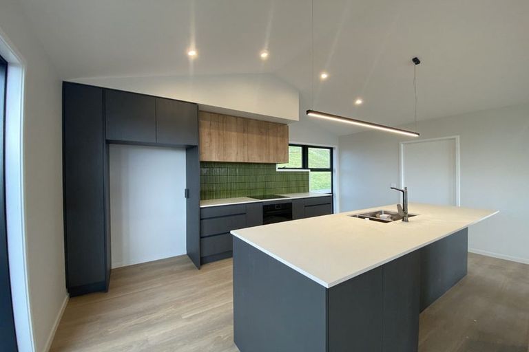 Photo of property in 5 Hill Tops Way, Stoke, 7011