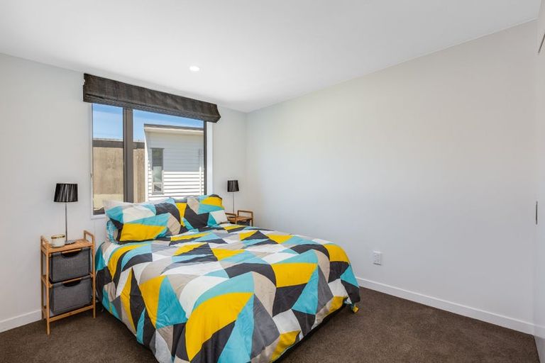 Photo of property in 12/7u Handyside Street, Tawa, Wellington, 5028