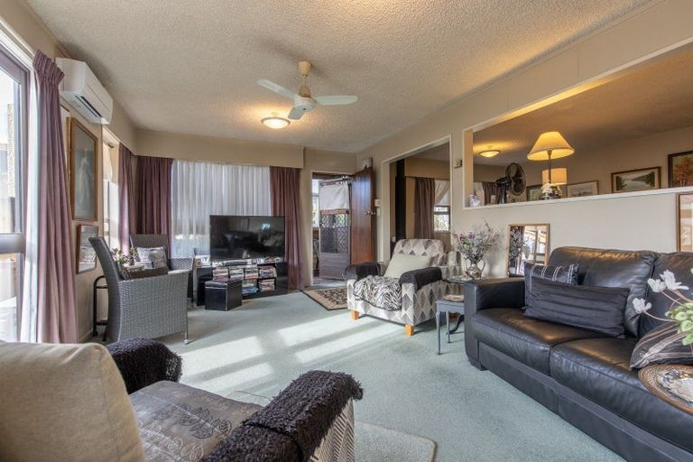Photo of property in 6 Mount View Place, Waipukurau, 4200