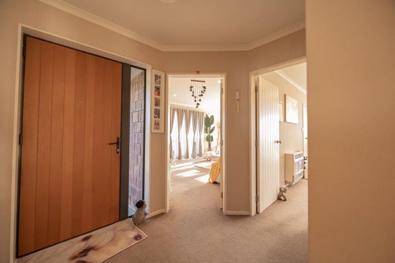 Photo of property in 4 Nevada Way, Kelvin Grove, Palmerston North, 4414
