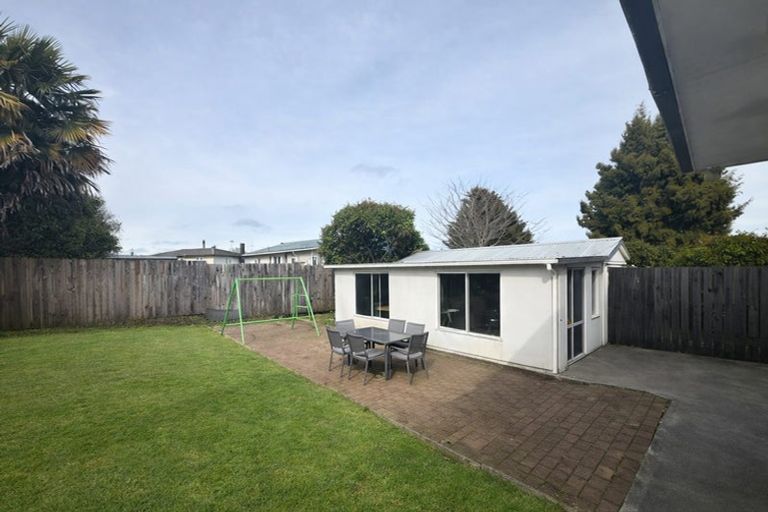 Photo of property in 82 Aotea Crescent, Tokoroa, 3420