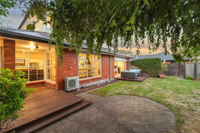 Photo of property in 6 Pasadena Place, Harewood, Christchurch, 8051